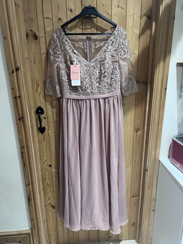 Bnwt house dusty - bnwt, jj's