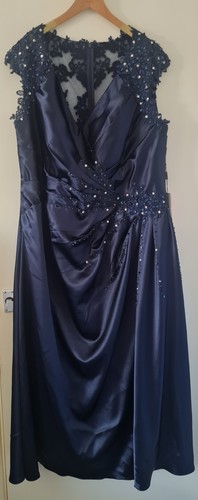 Ladies bnwt house - bnwt,